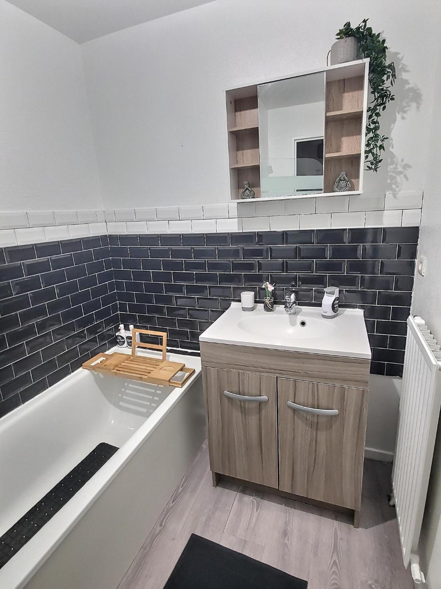 Appartement Pres Gare, Parking Виню-сюр-Сен Екстериор снимка